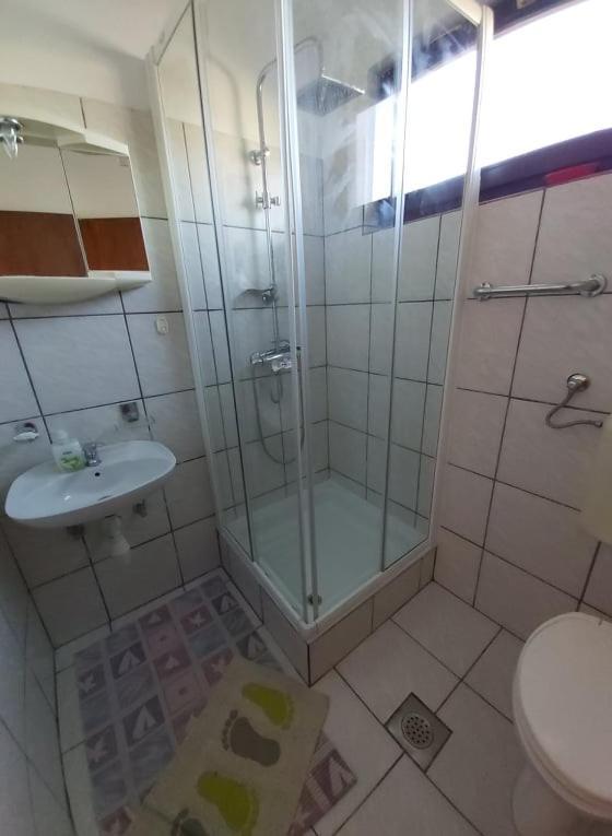Apartmani Svitlana Sukosan Luaran gambar