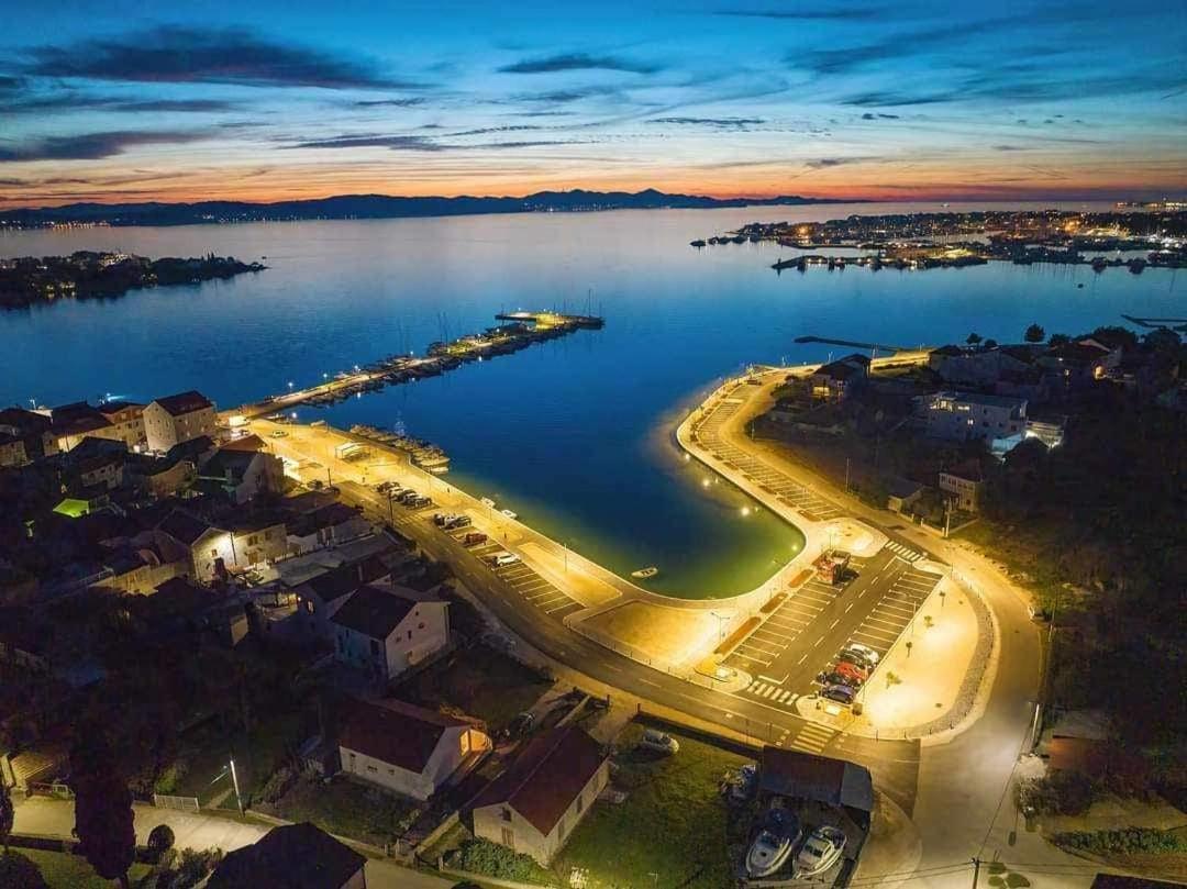 Apartmani Svitlana Sukosan Luaran gambar